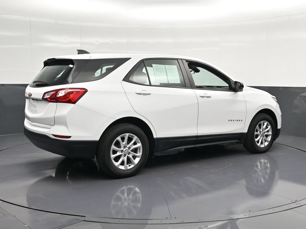 Used 2020 Chevrolet Equinox LS FWD image 3
