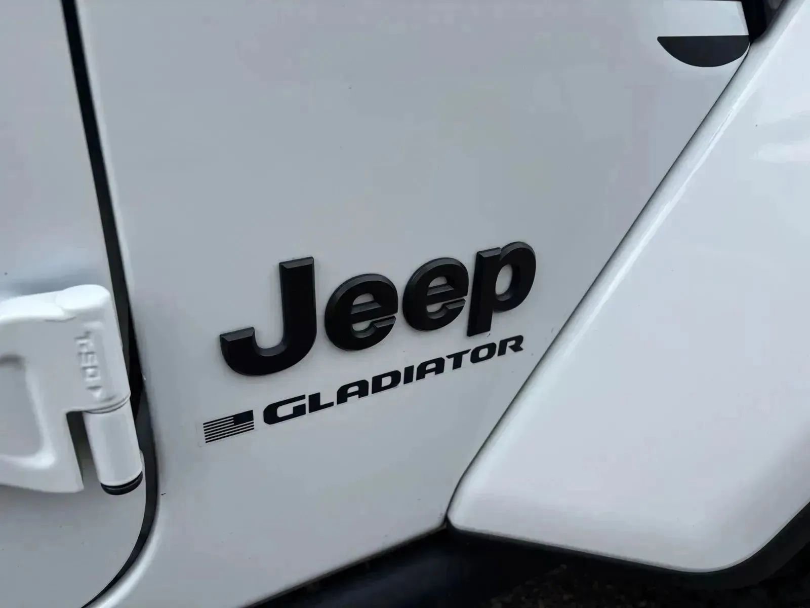 Used 2023 Jeep Gladiator Sport image 29