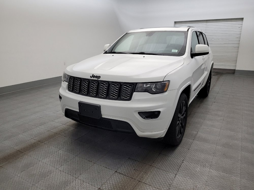 Used 2020 Jeep Grand Cherokee Altitude image 15