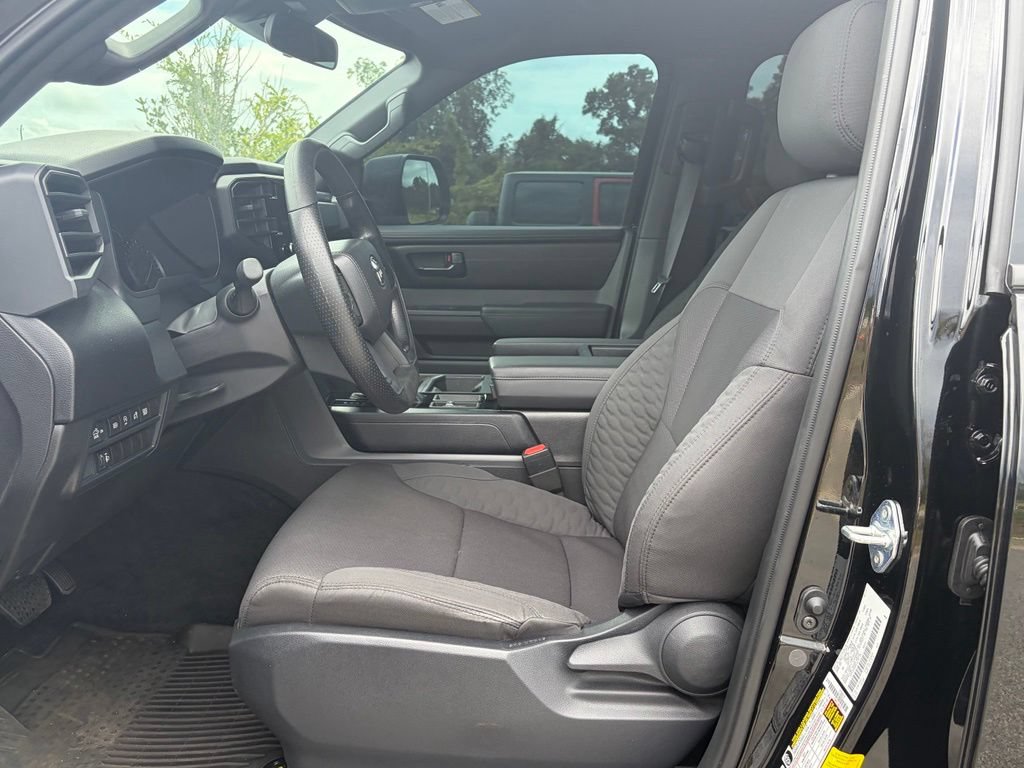 Used 2025 Toyota Tundra SR w/ SR Tow Package AWD/4WD image 33