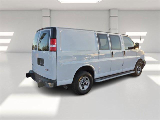 Used 2024 GMC Savana 2500 w/ Driver Convenience Package image 5