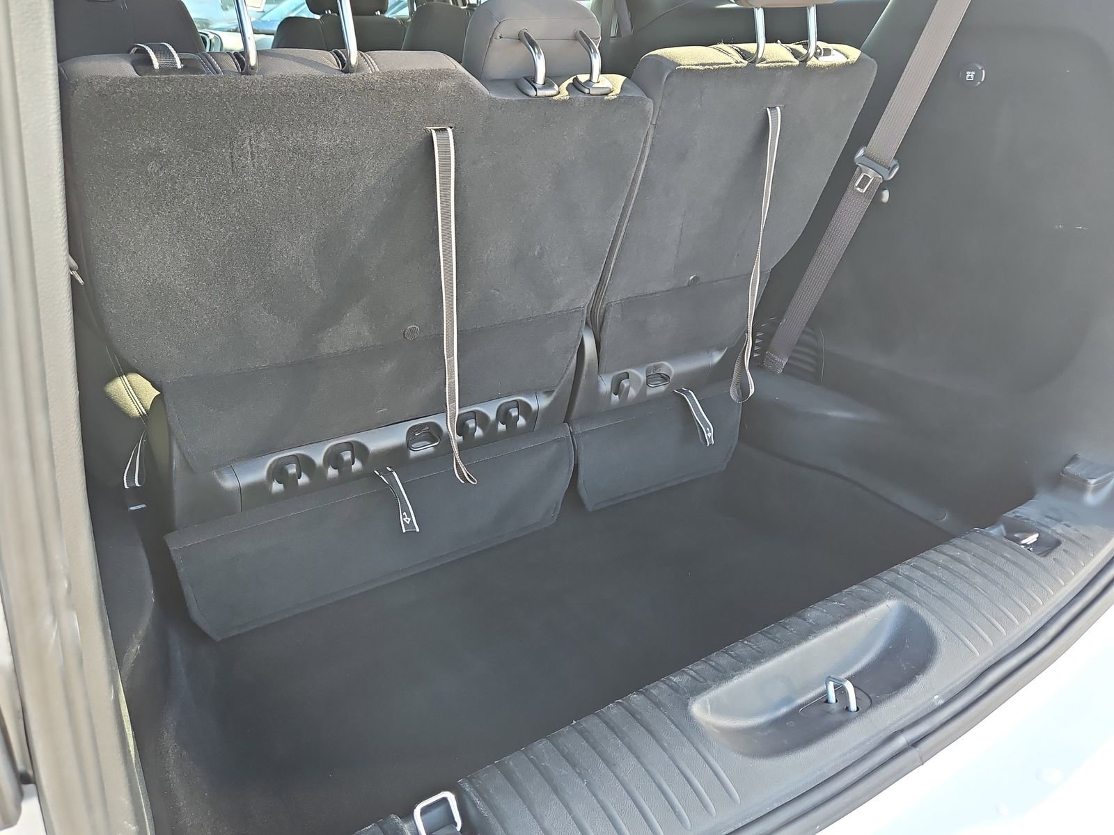 Used 2024 Chrysler Pacifica Touring image 19