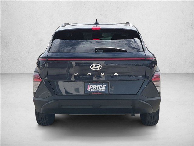 Used 2025 Hyundai Kona SEL FWD image 6