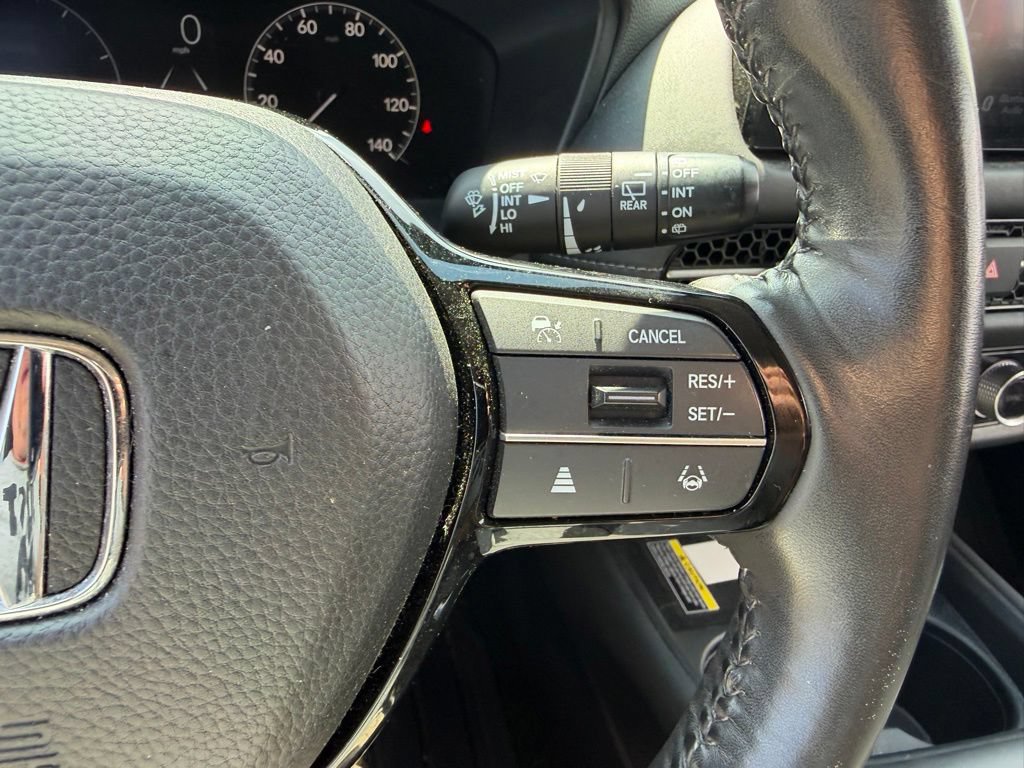 Used 2025 Honda HR-V EX-L image 29