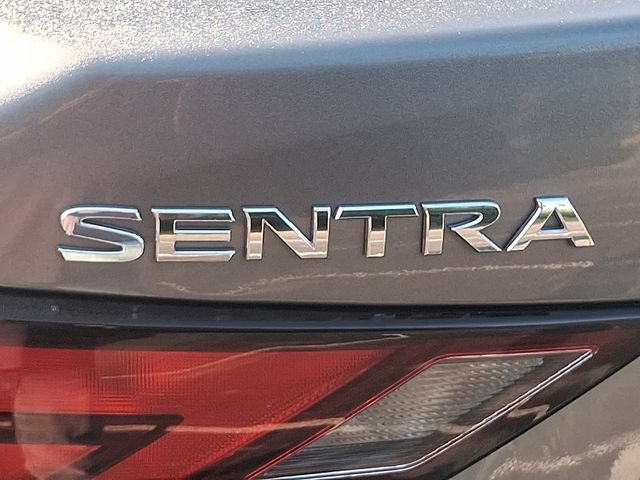 Used 2025 Nissan Sentra SV FWD image 30