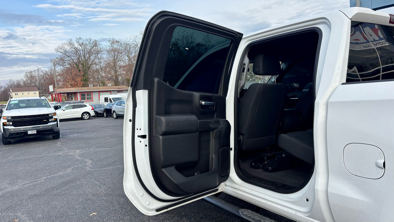 Used 2021 Chevrolet Silverado 1500 Custom w/ Safety Confidence Package image 18