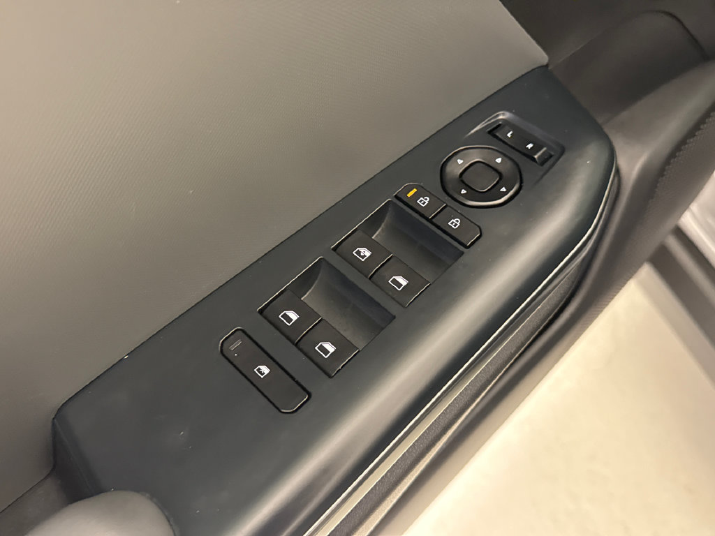 Used 2025 Kia K4 FWD image 20
