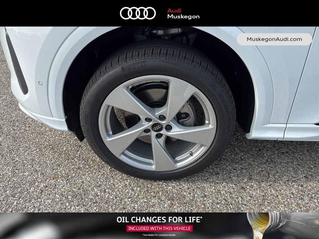 New 2025 Audi Q5 Premium Plus image 8