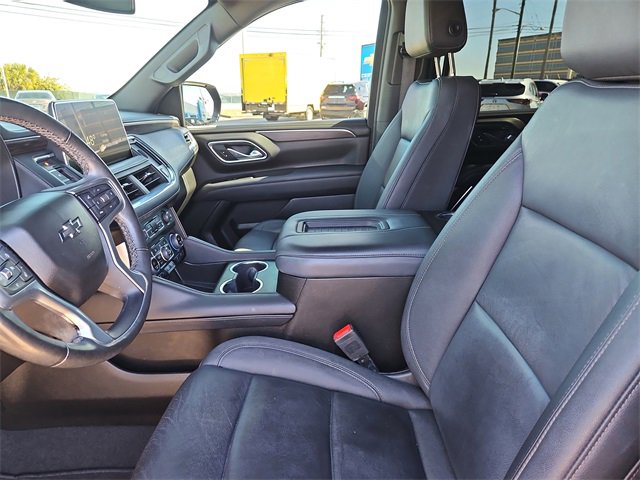 Used 2023 Chevrolet Tahoe Z71 w/ Luxury Package image 16