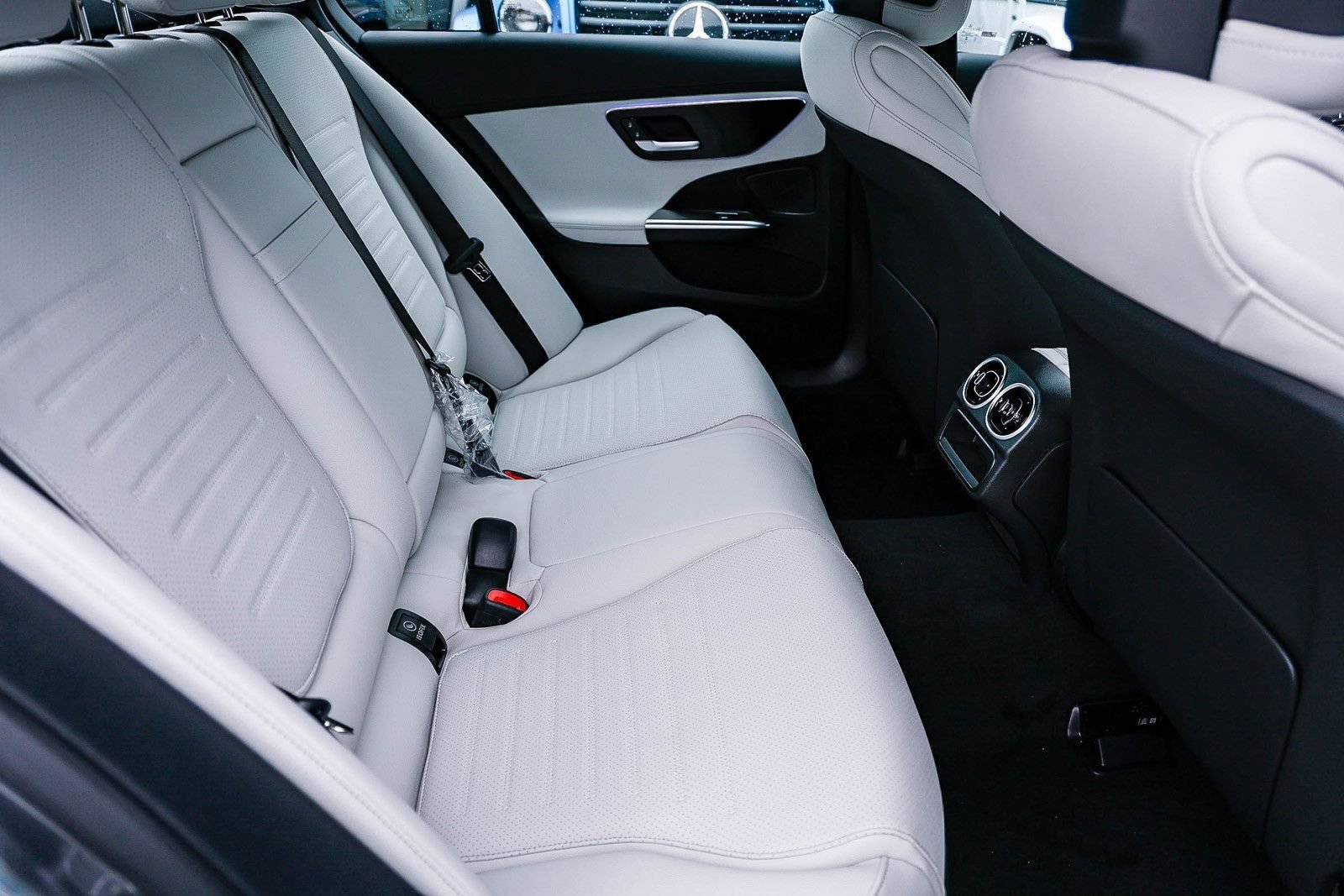 New 2026 Mercedes-Benz C 300 Sedan image 19