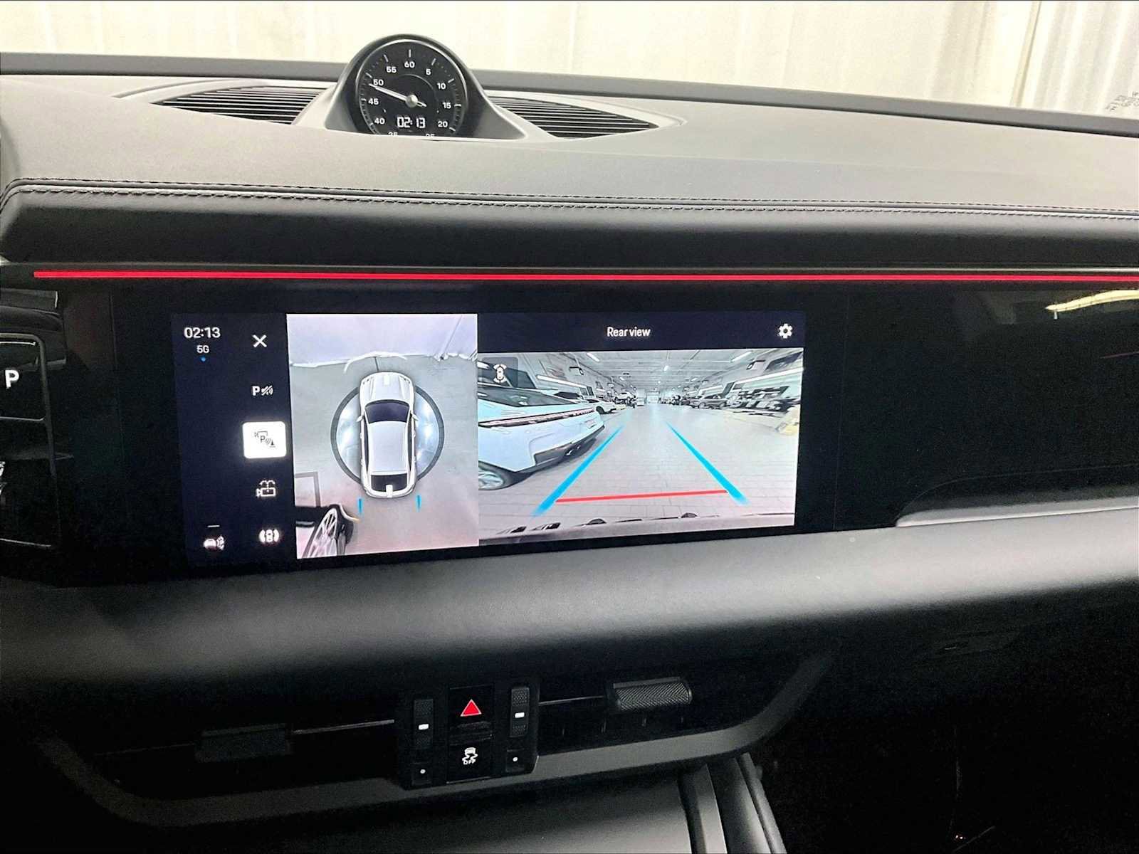 Used 2025 Porsche Macan 4 Electric image 21