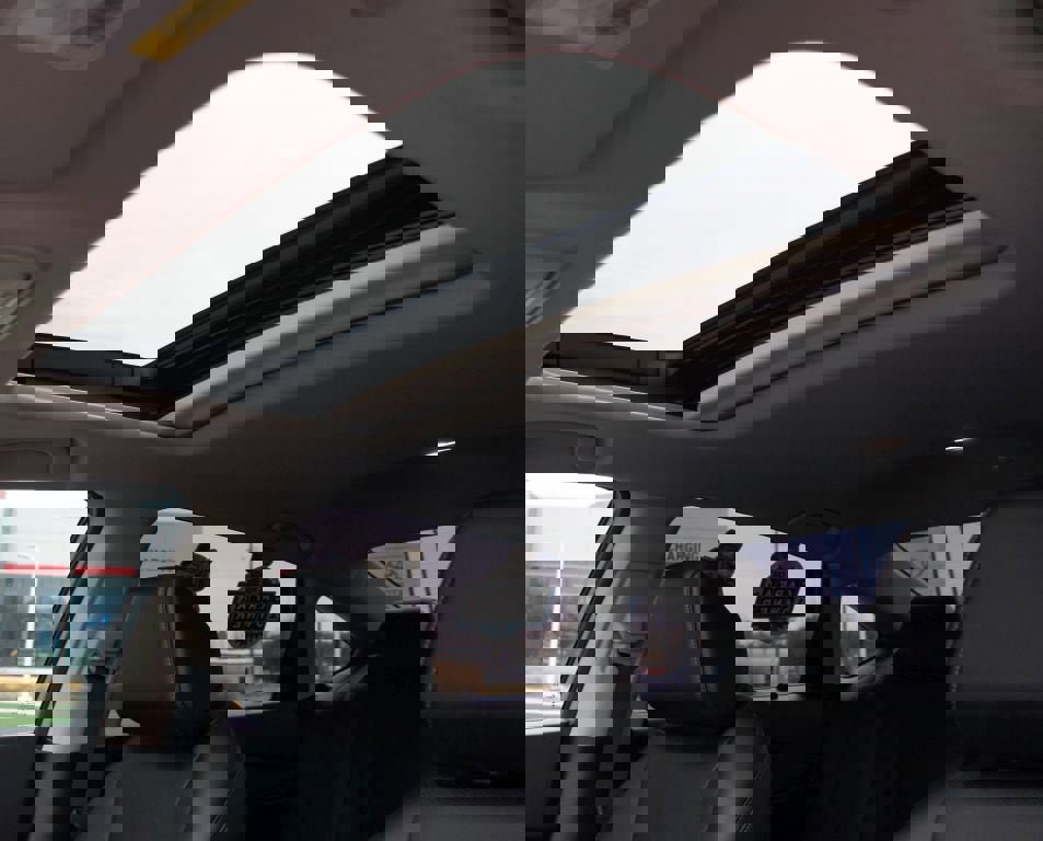 Used 2023 Honda Accord Touring image 6