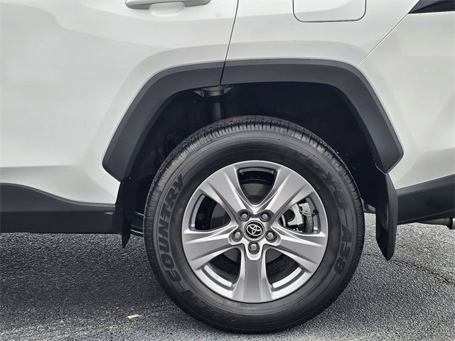 Used 2025 Toyota RAV4 XLE image 12