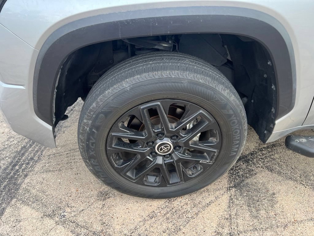 Used 2024 Toyota Tundra Limited AWD/4WD image 2