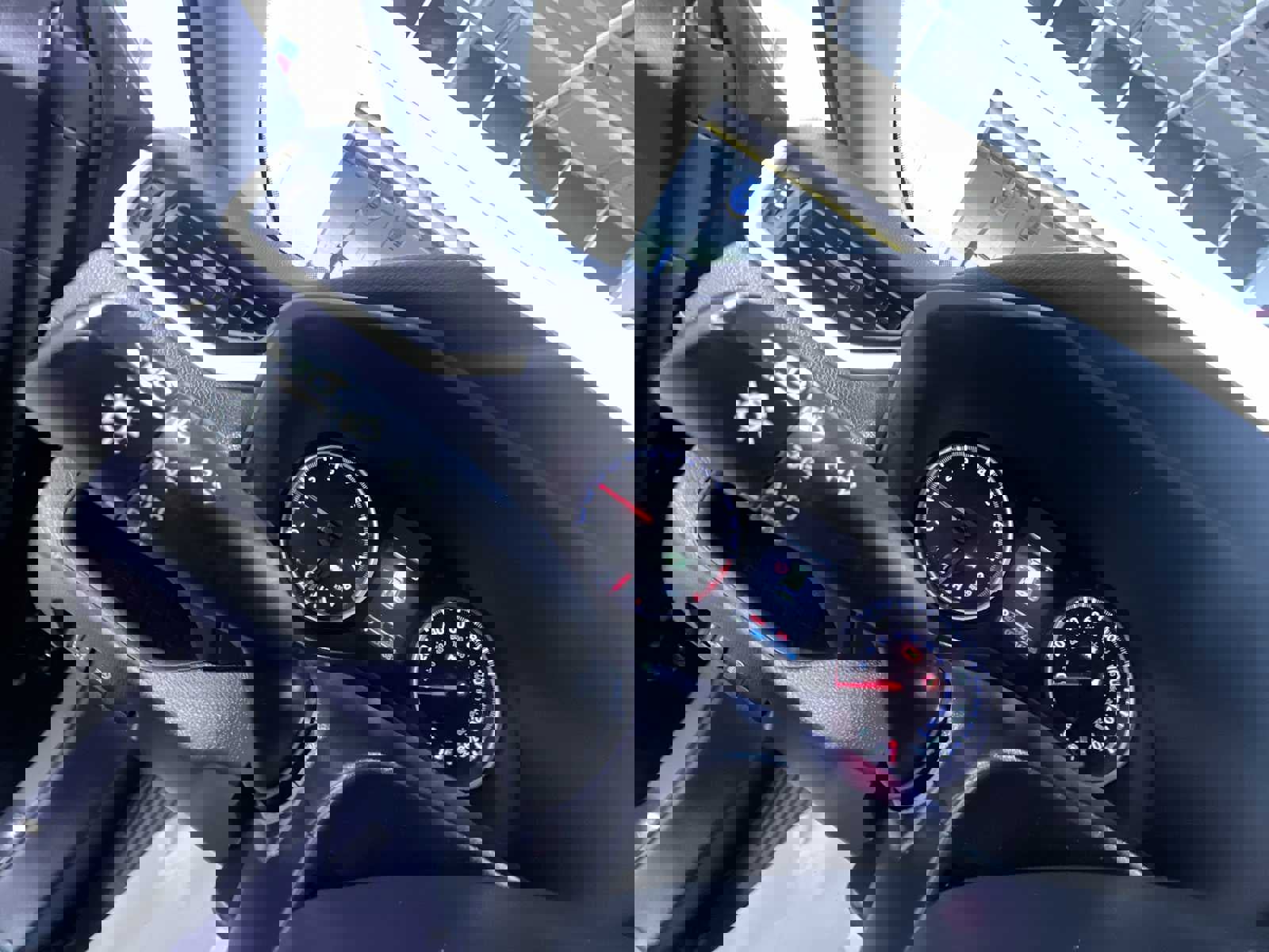 Used 2022 Toyota RAV4 XLE image 18