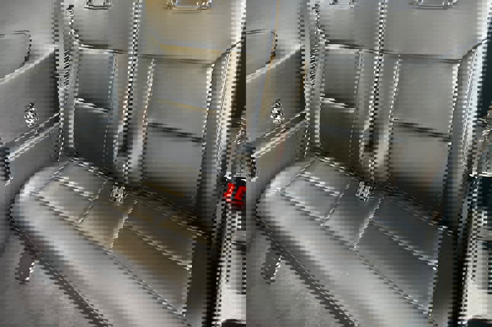 Used 2023 Ford Explorer XLT w/ Equipment Group 202A image 14