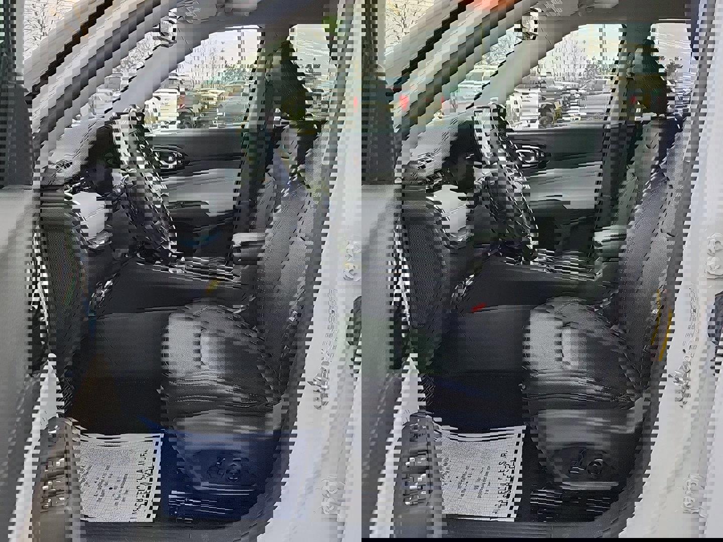 Used 2022 Jeep Compass Limited image 11