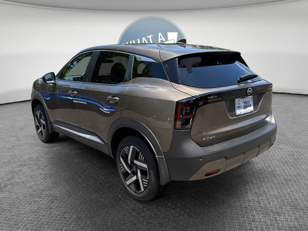 Used 2025 Nissan Kicks SV FWD image 6