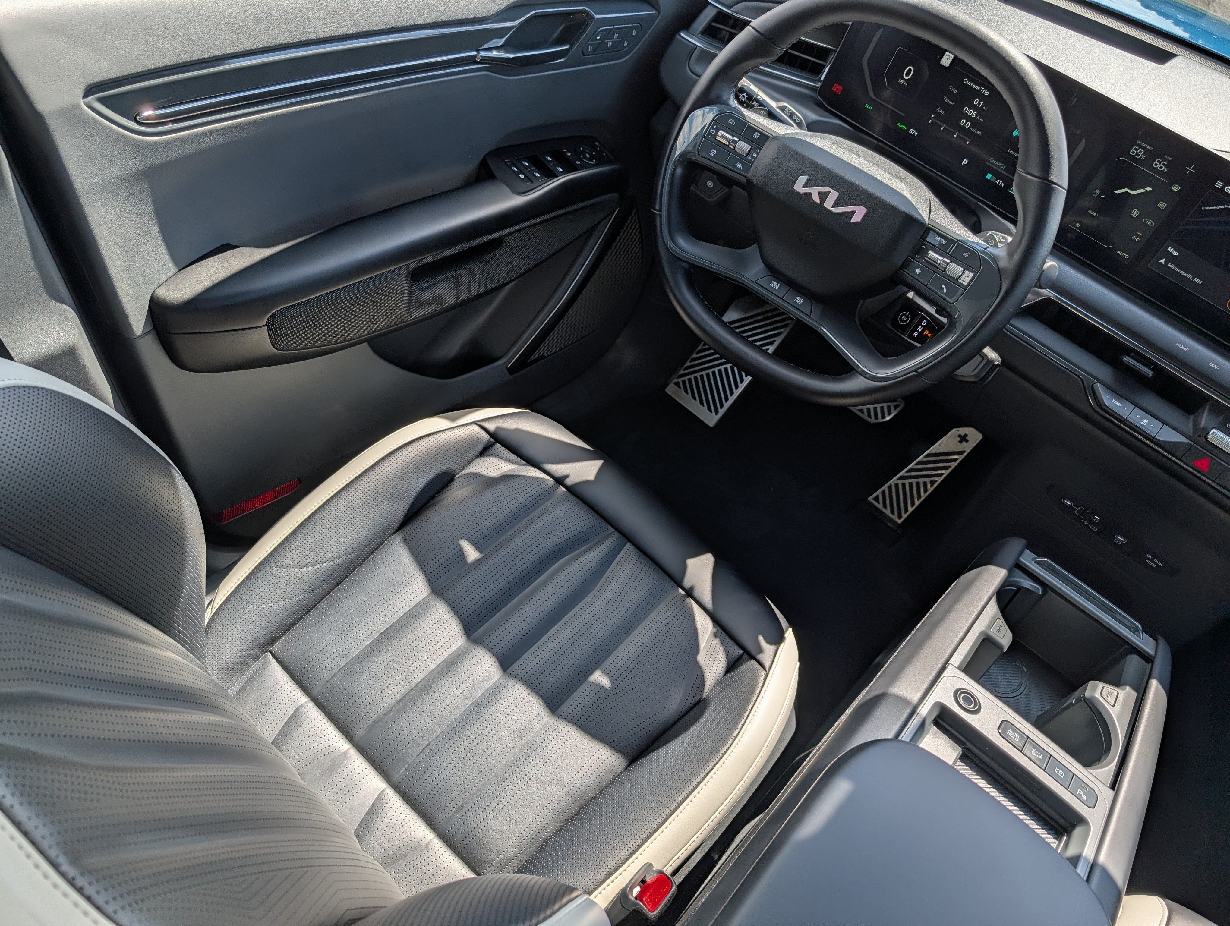 Certified 2024 Kia EV9 GT-Line AWD/4WD image 9