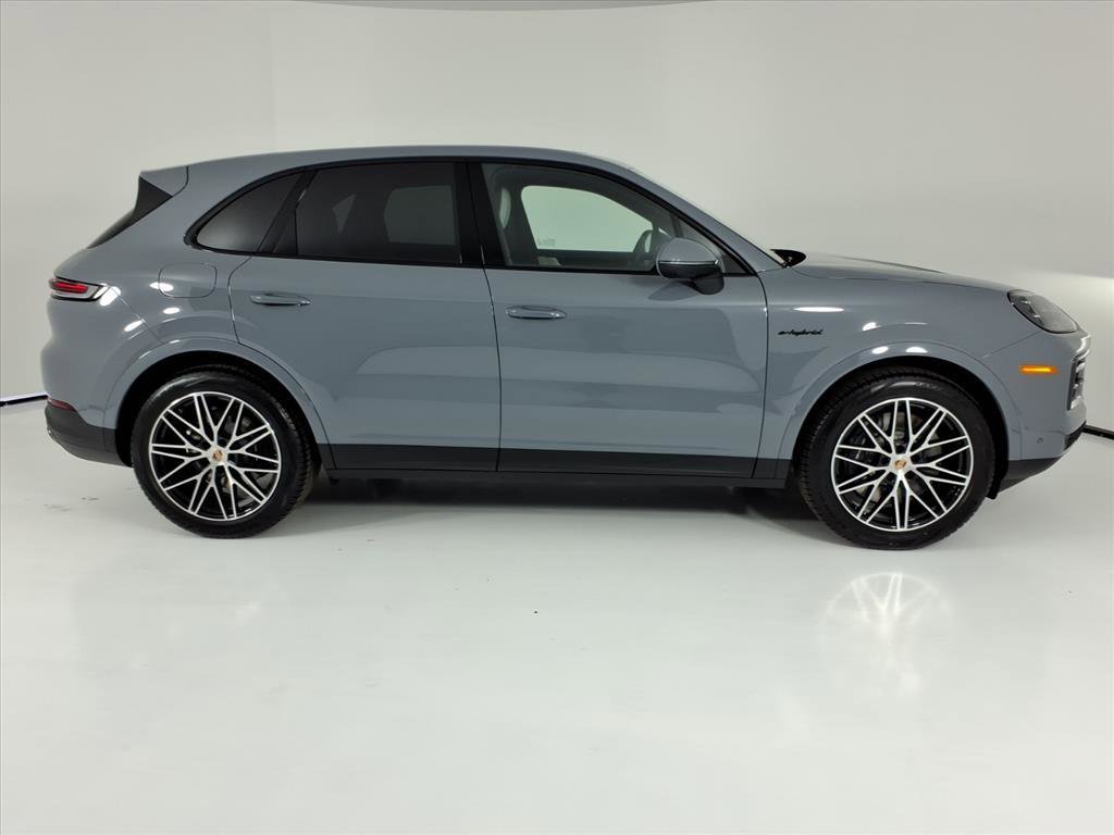 New 2026 Porsche Cayenne E-Hybrid image 30