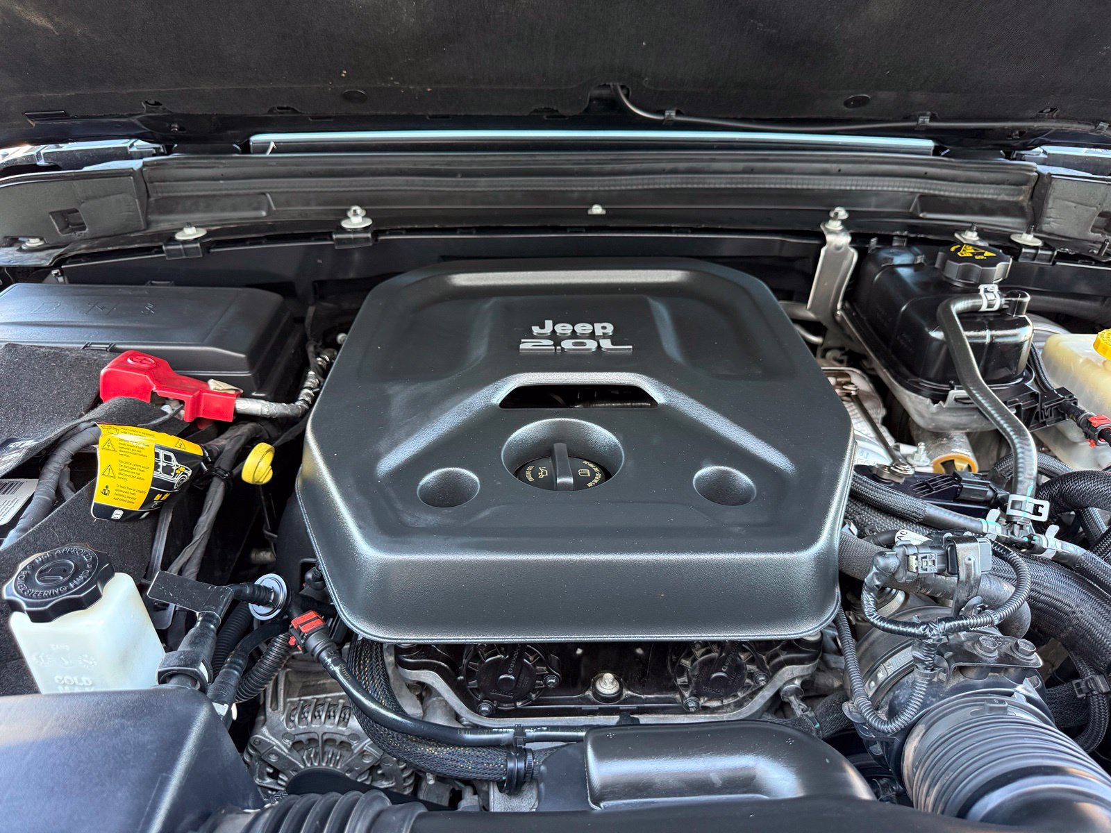Used 2021 Jeep Wrangler Unlimited Sahara AWD/4WD image 40