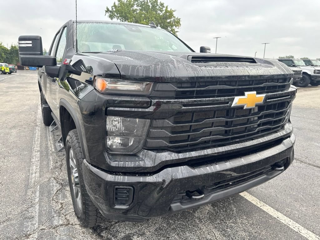 Used 2025 Chevrolet Silverado 2500 Custom w/ Z71 Off-Road Package AWD/4WD image 46