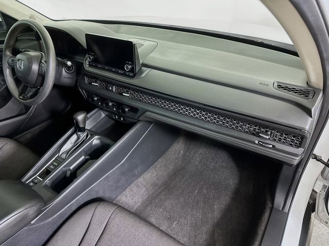 Certified 2023 Honda Accord EX image 33