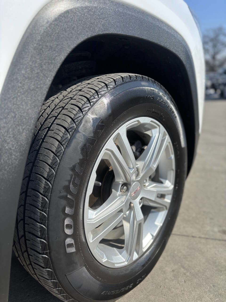 Used 2018 GMC Terrain SLE w/ Driver Convenience Package image 9