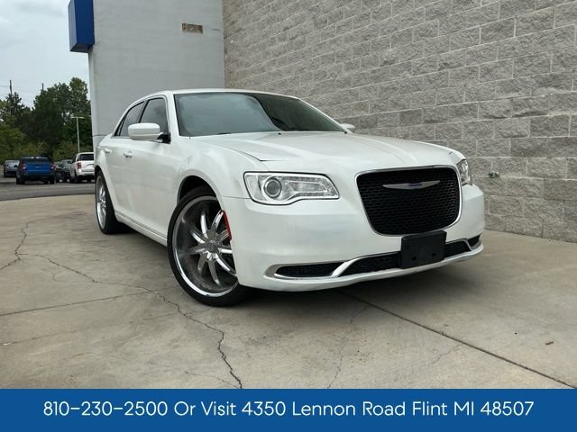 Used 2019 Chrysler 300 Touring w/ Quick Order Package 2EF