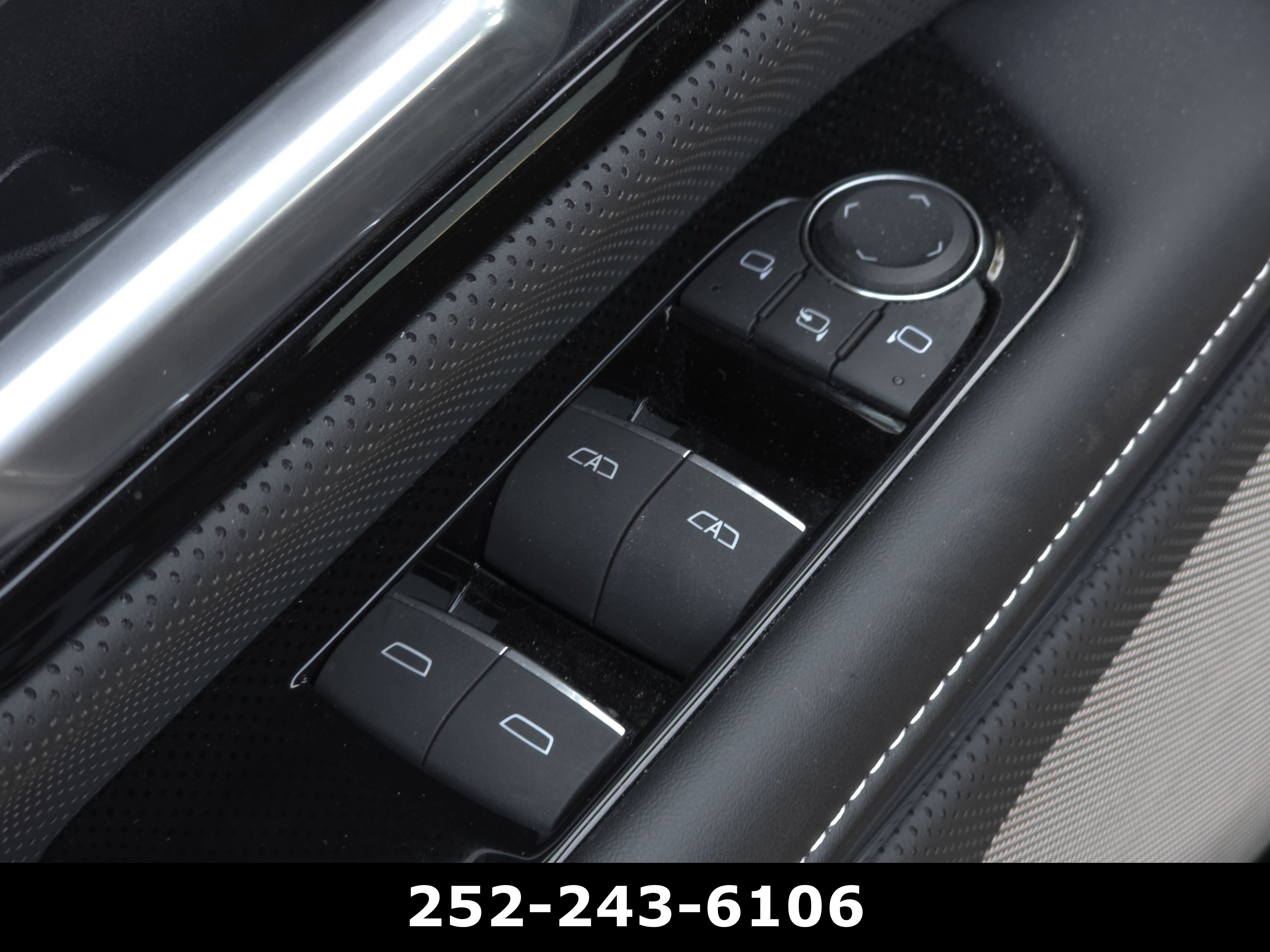 Used 2025 GMC Sierra EV Denali AWD/4WD image 29