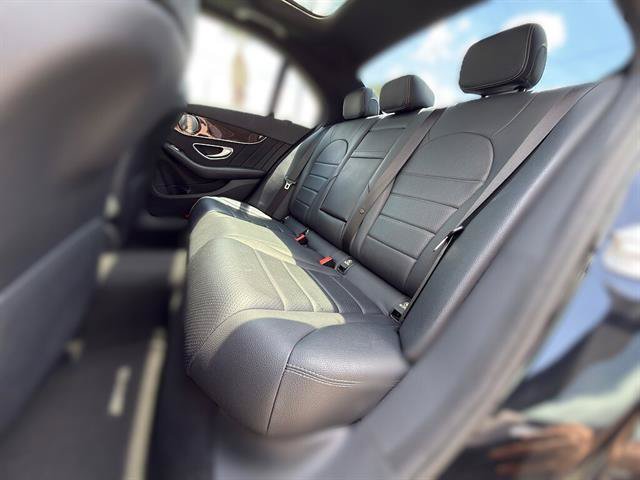 Used 2018 Mercedes-Benz C 300 Sedan image 11