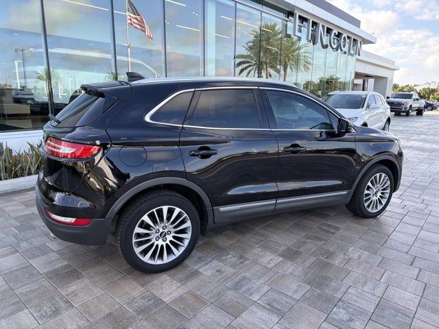 Used 2017 Lincoln MKC Reserve AWD/4WD image 2