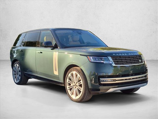New 2027 Land Rover Range Rover Long Wheelbase SE AWD/4WD image 3