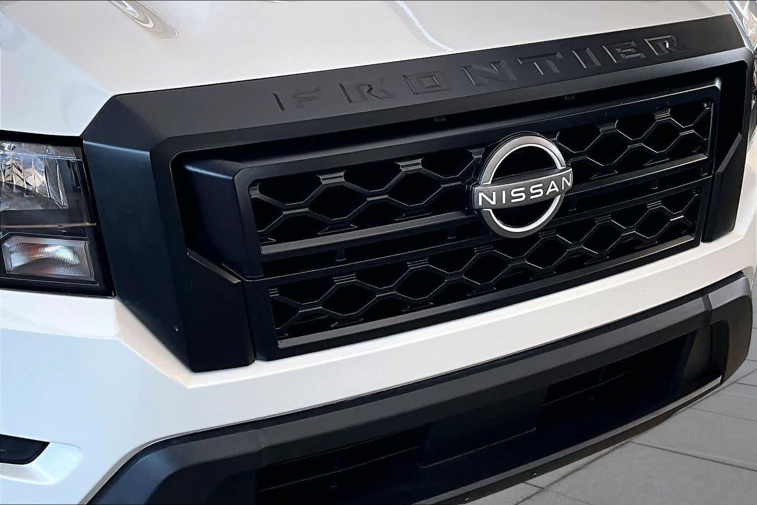 Certified 2024 Nissan Frontier S w/ Technology Package RWD image 29