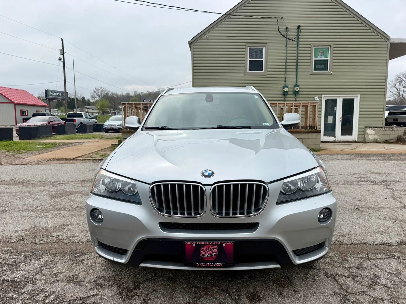 Used 2011 BMW X3 xDrive28i image 2