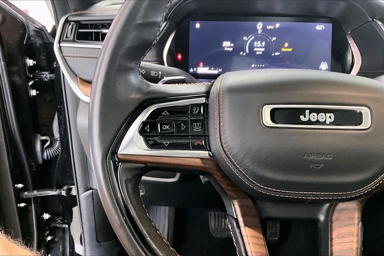 Used 2022 Jeep Grand Cherokee Summit AWD/4WD image 21