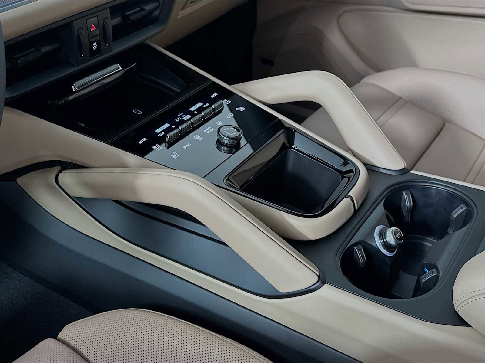 New 2026 Porsche Cayenne Coupe image 20