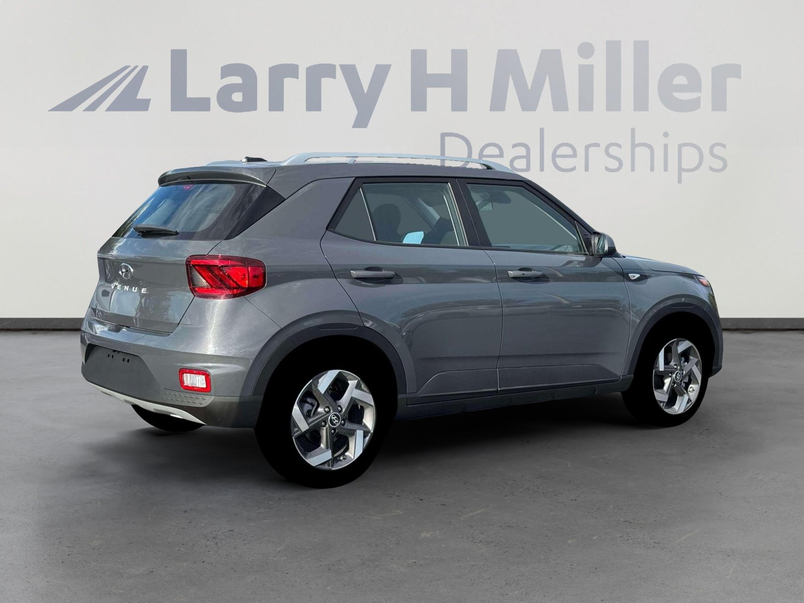 New 2026 Hyundai Venue SEL FWD image 8