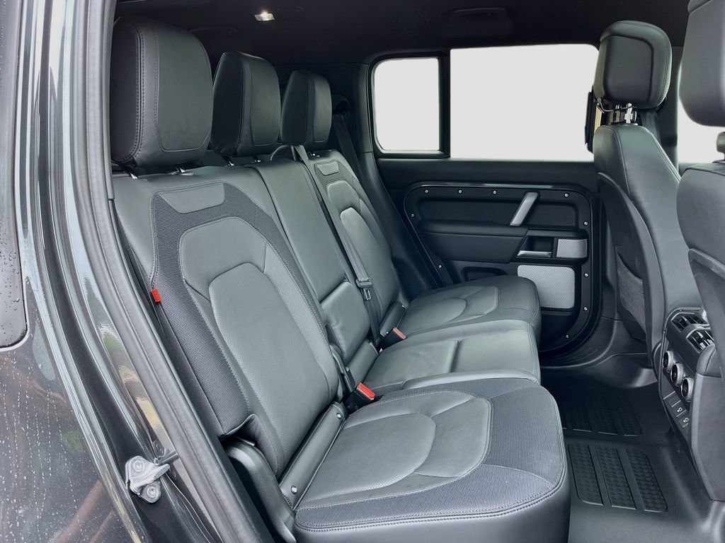 Used 2024 Land Rover Defender 130 Outbound AWD/4WD image 34