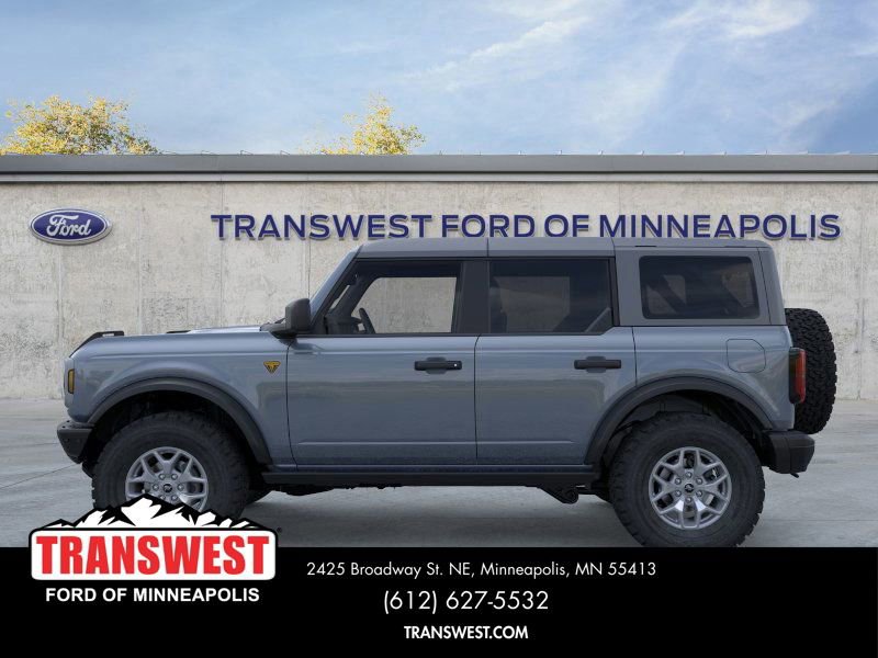 New 2025 Ford Bronco Badlands image 3