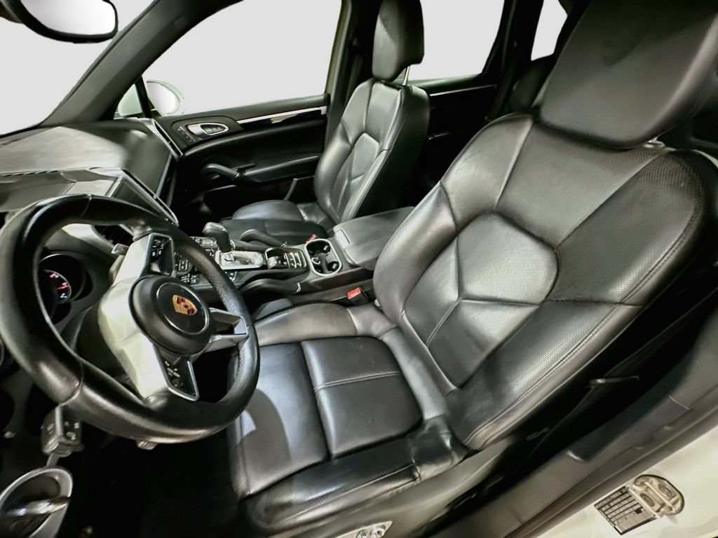 Certified 2018 Porsche Cayenne Platinum Edition AWD/4WD image 5