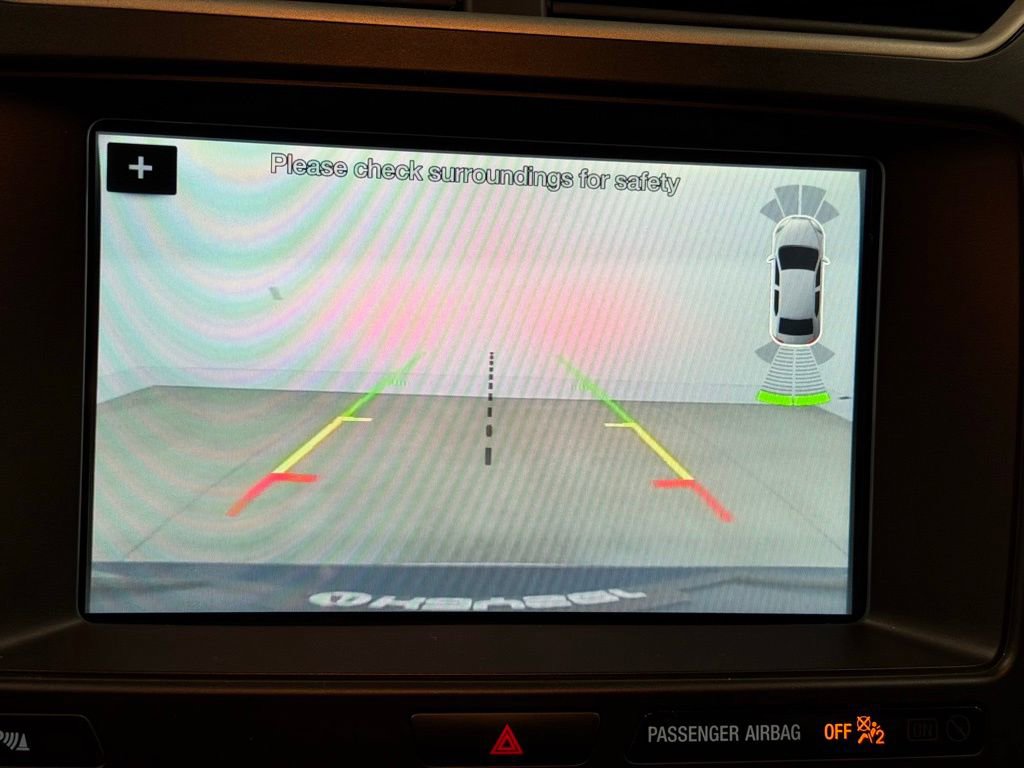 Used 2017 Ford Explorer XLT w/ Equipment Group 202A AWD/4WD image 36