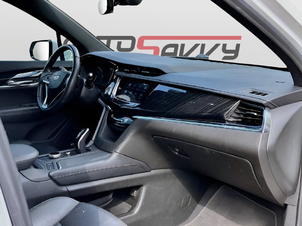 Used 2021 Cadillac XT6 Premium Luxury FWD image 32