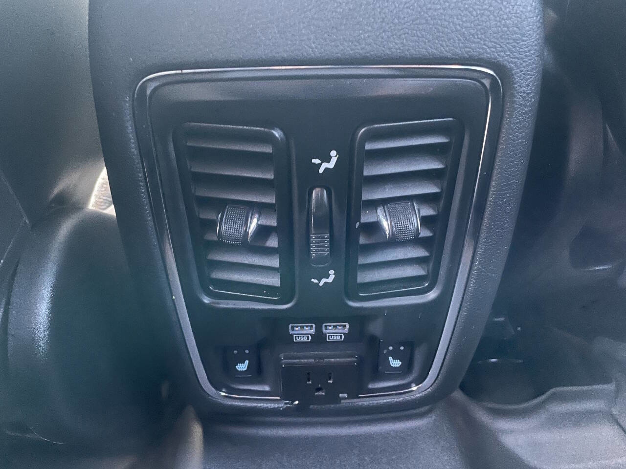 Used 2014 Jeep Grand Cherokee Limited image 10