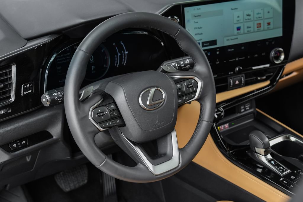 Used 2024 Lexus NX 350 AWD image 4