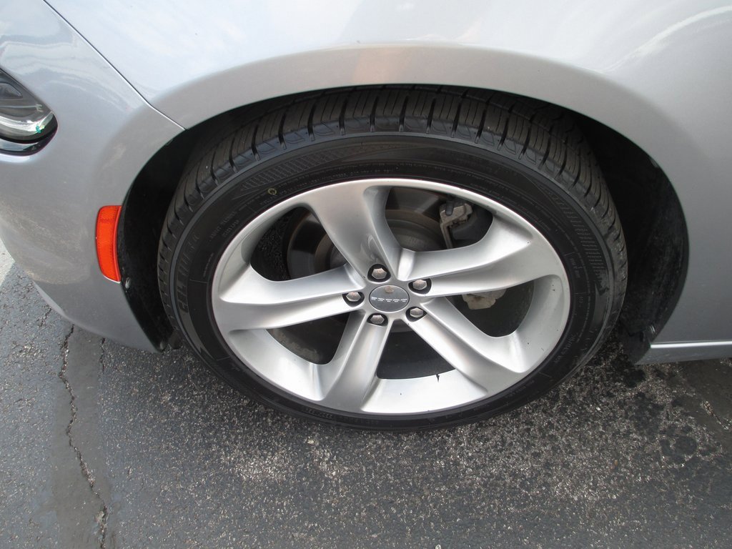 Used 2016 Dodge Charger R/T image 11