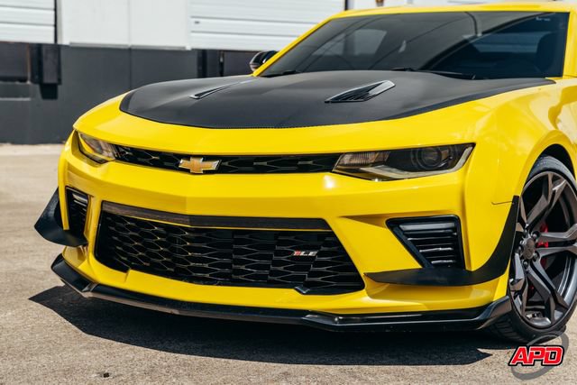 Used 2017 Chevrolet Camaro SS RWD image 23