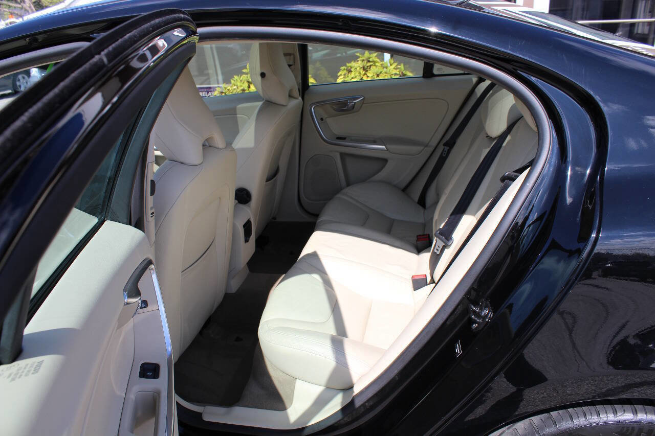 Used 2012 Volvo S60 T5 w/ Climate Pkg image 12