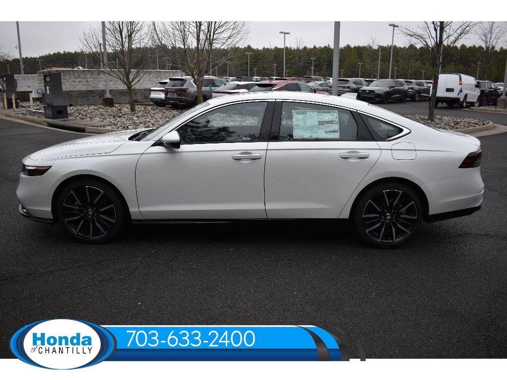 New 2026 Honda Accord Hybrid Touring image 4