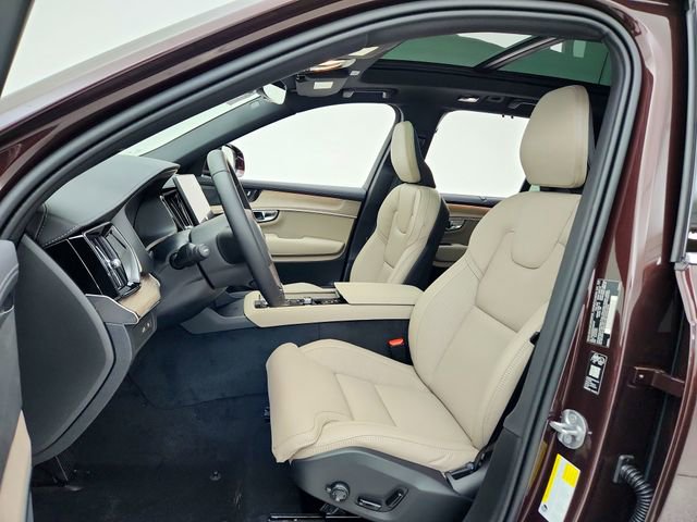 New 2026 Volvo XC90 T8 Ultra w/ Protection Package Premier image 17